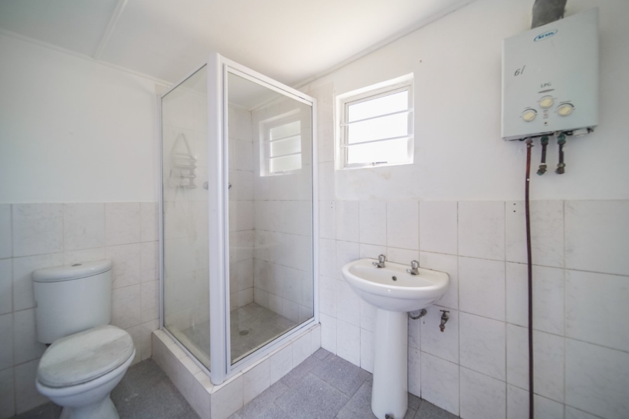 Commercial Property for Sale in Cove Ridge East Eastern Cape